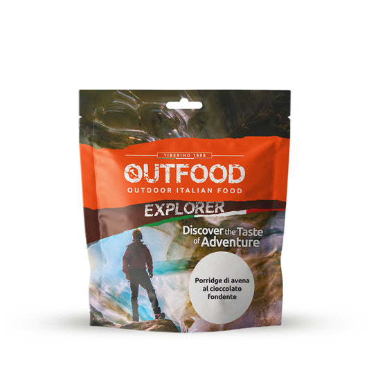 Confezione OutFood Explorer arancione e marrone con immagine di escursionista, testo "Porridge di avena al cioccolato fondente".